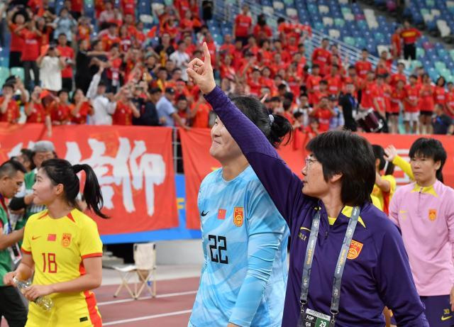 博鱼体育-聚焦女足：女足出线形势严峻 正在十字路口徘徊